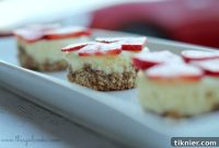 Almond Pecan Crunch Cheesecake Bites