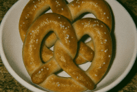 Simple Homemade Soft Pretzels Just Like Auntie Anne’s