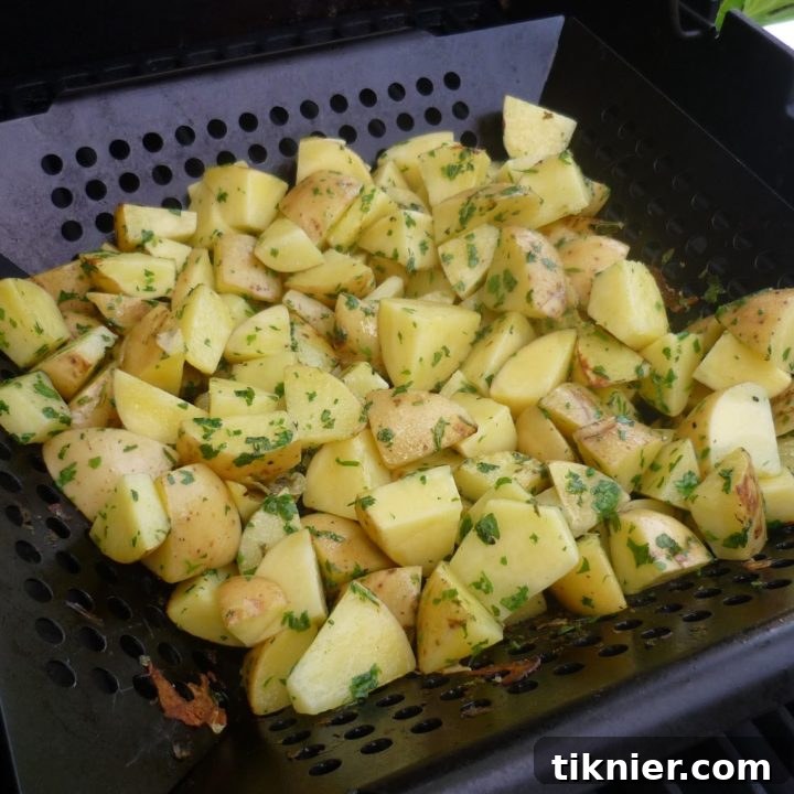 Grilled Herbed Potatoes main recipe image