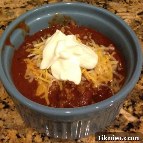 Hearty No Bean Chili Recipe - a delicious beef chili without beans