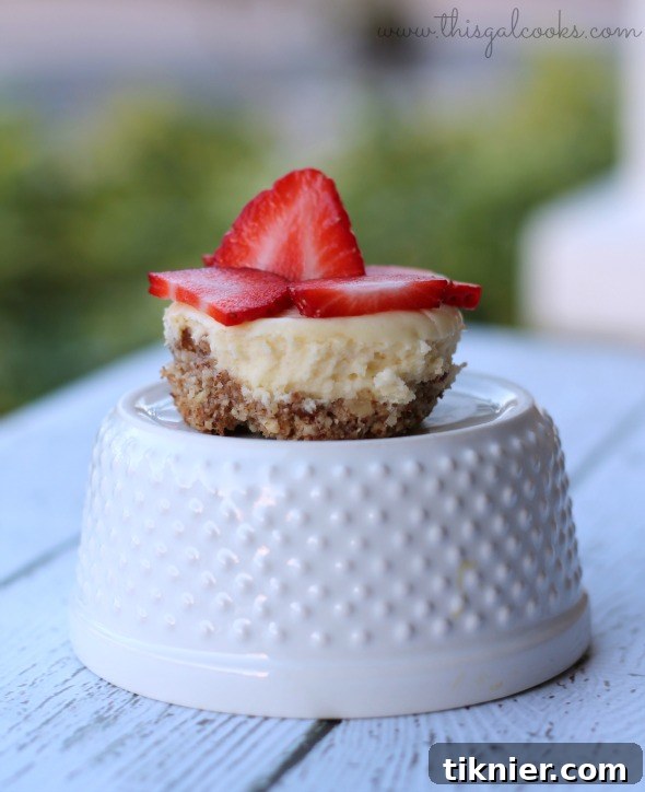 Close up of Mini Cheesecakes with Strawberries