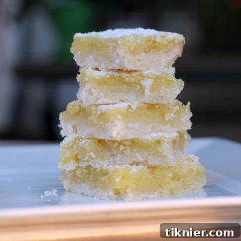 Delicious Homemade Lemon Bars