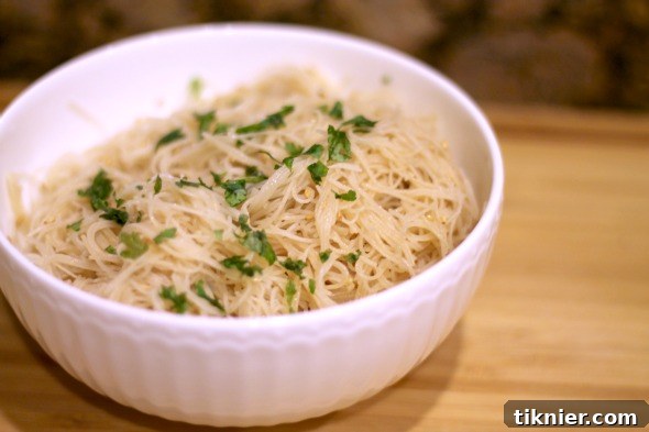 sesame garlic rice noodles