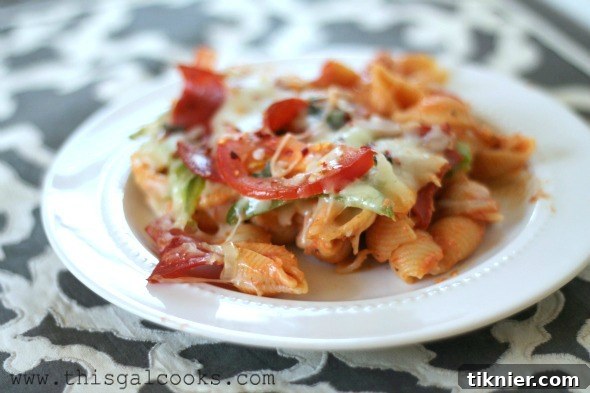Cheesy Pizza Pasta Casserole - The Ultimate Comfort Food Fusion