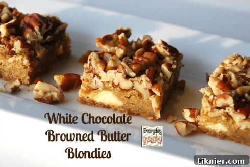 Delicious White Chocolate Browned Butter Blondie from Everyday Insanity