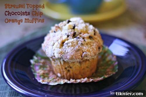 Streusel-Topped-Chocolate-Chip-Orange-Muffins-1024x682