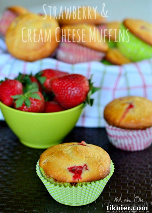 strawberry-cream-cheese-muffins-recipe-easy