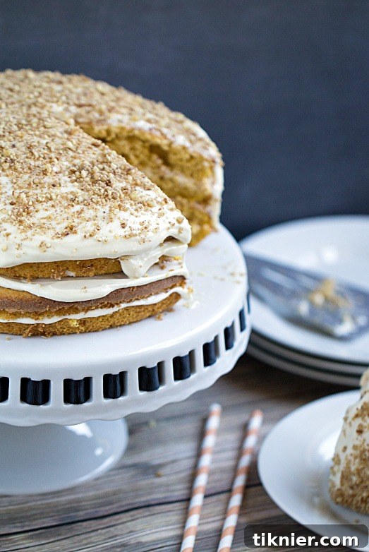 Maple Bourbon Glazed Autumn Pumpkin Cake 2 Pumpkin Spice Cake with Maple Bourbon Frosting