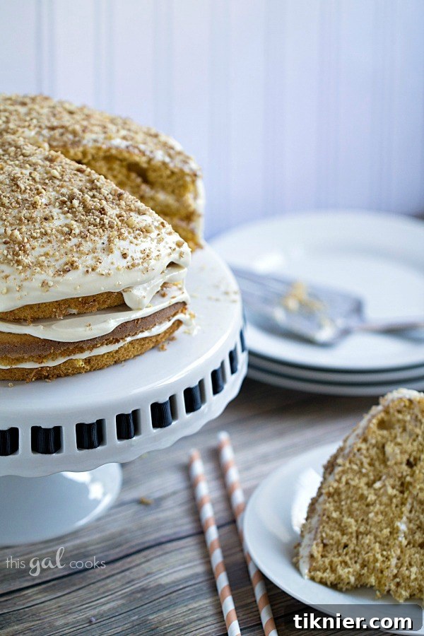 Maple Bourbon Glazed Autumn Pumpkin Cake 6 Pumpkin Spice Cake with Maple Bourbon Frosting