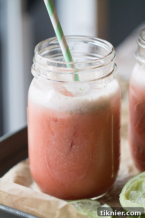 Refreshing Strawberry Lime Mint Spritzers next to Fruttare Bars, perfect for summer