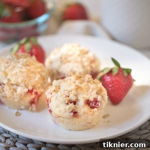 Strawberry Muffins with Coconut Oil and Greek Yogurt