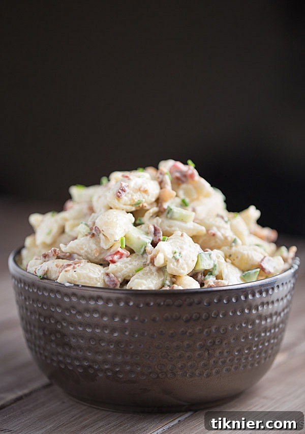 Creamy Bacon Ranch Pasta is a simple side dish recipe that pairs well with your favorite steak, chicken or seafood recipe! | This Gal Cooks