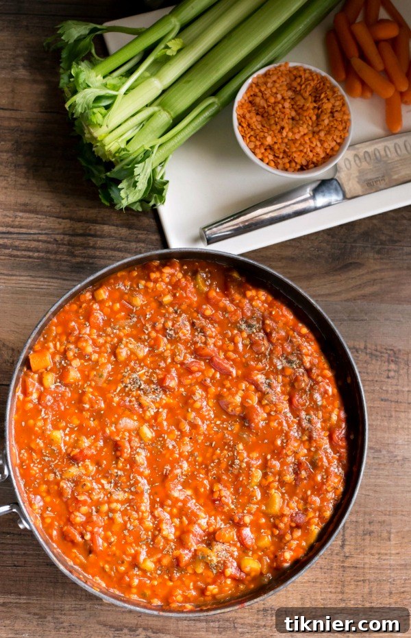 Lentil Bolognese - A hearty vegan pasta sauce