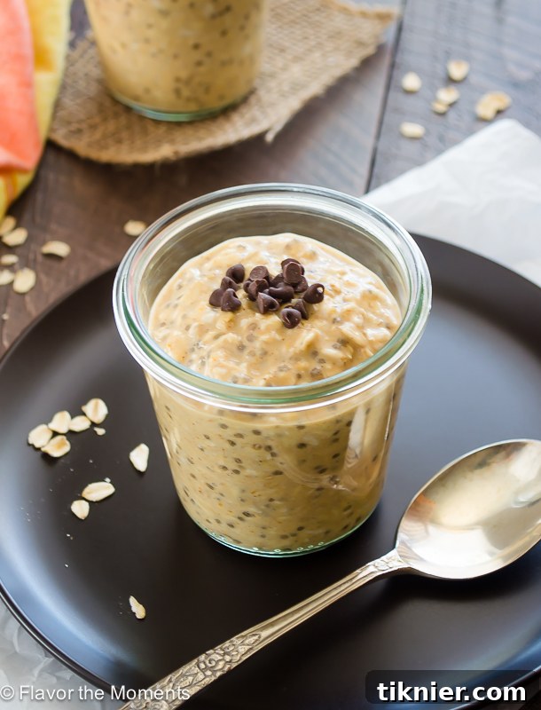 Flavorful Pumpkin Chia Overnight Oats, a convenient and healthy vegan breakfast.