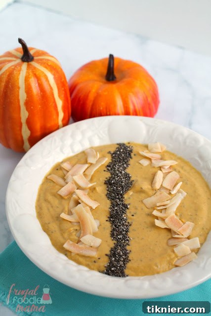 Creamy Pumpkin Spice Coconut Smoothie Bowl, a vegan and flavorful breakfast option.