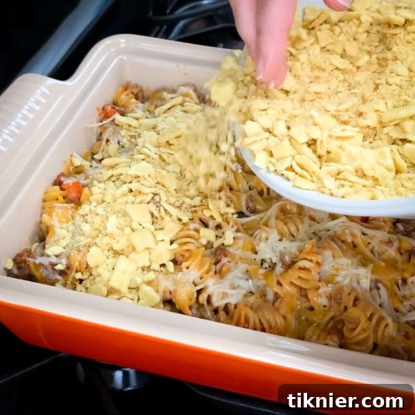 Topping Ground Beef Casserole with Cheez-its