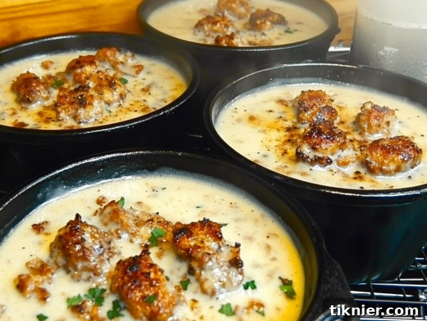 Classic Sausage Gravy for Breakfast