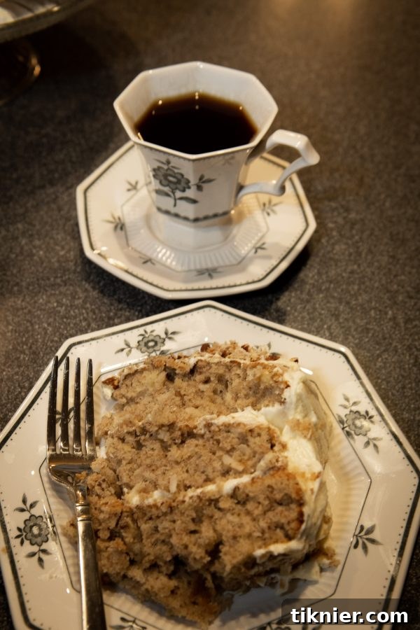 Elegant Thanksgiving layer cake with fall decorations
